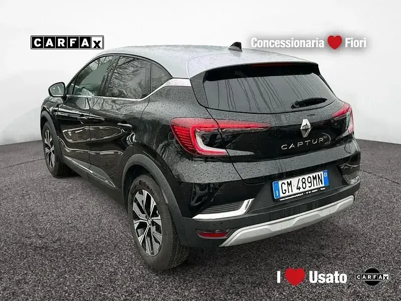 Usata Renault Captur Intens 101 CV (74 kW) 2023 Nero SUV