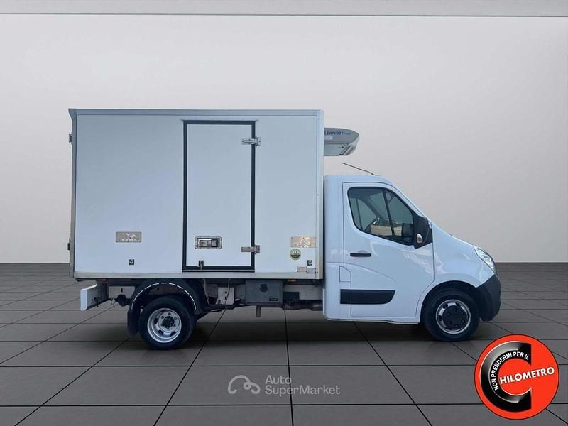 Usata Opel Movano 131 CV (96 kW) 2018 Bianco pastello Berlina