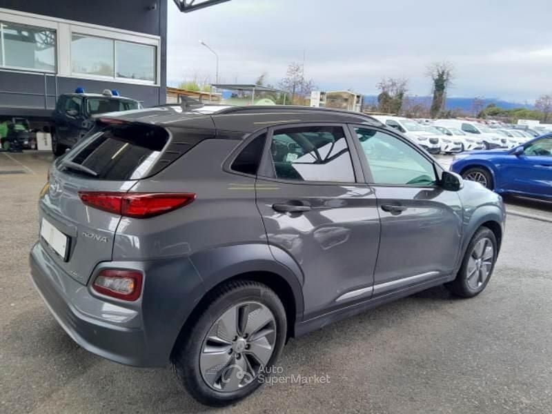 Usata Hyundai Kona 38 kW (53 CV) 2020 Gray SUV