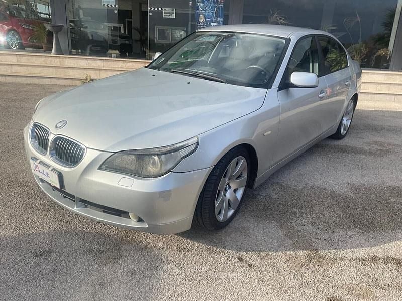 Usata BMW 525 M Sport 177 CV (130 kW) 2006 Argento Station wagon