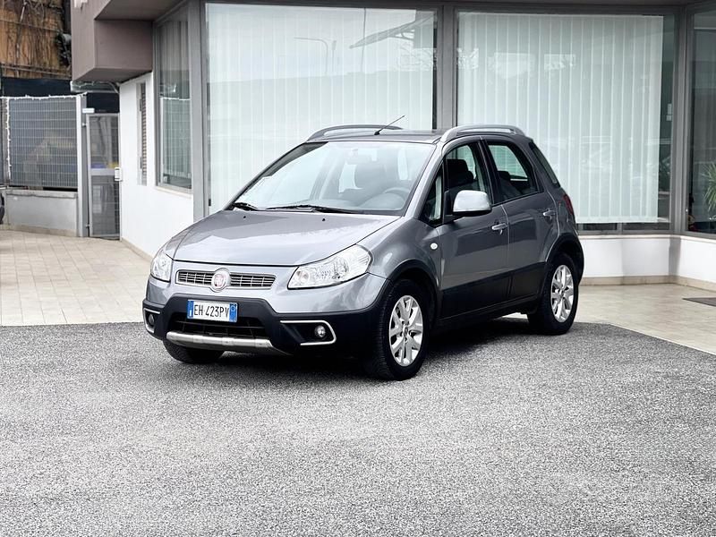 Usata Fiat Sedici 120 CV (88 kW) 2011 Grigio SUV