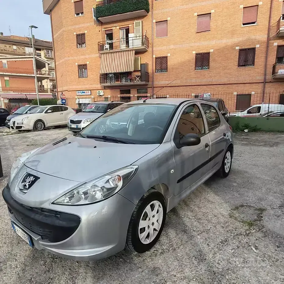 Usata Peugeot 206 60 CV (44 kW) 2011 Grigio Berlina