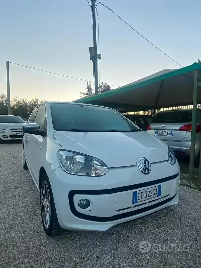 Usata VW up! Move 68 CV (50 kW) 2013 Bianco Utilitaria