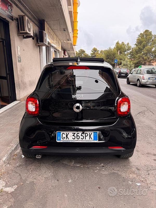 Usata Smart ForFour Passion 71 CV (52 kW) 2019 Nero Utilitaria