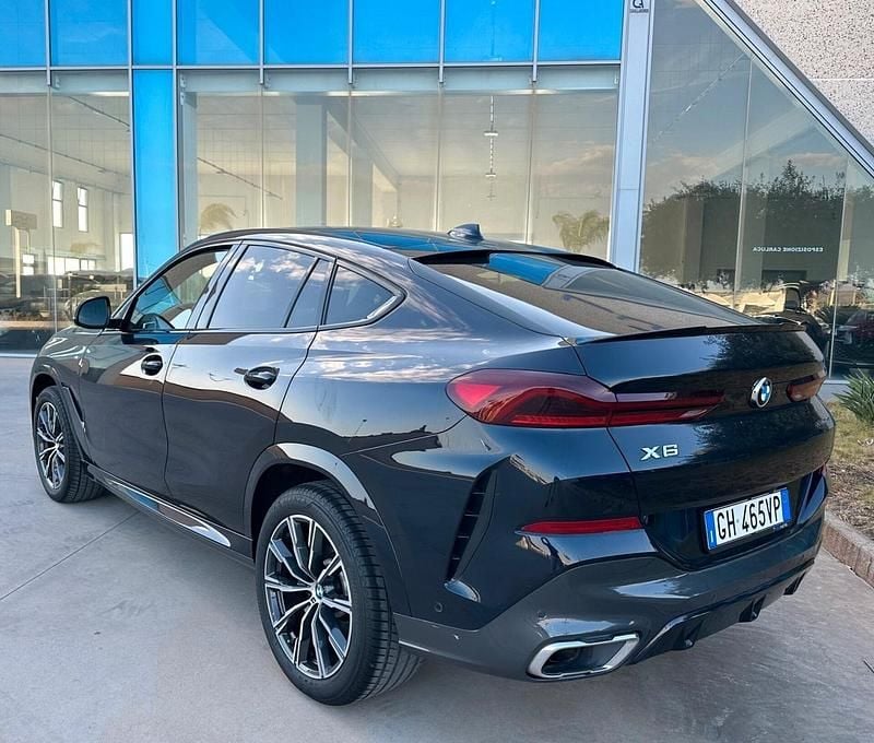Usata BMW X6 M Sport 340 CV (250 kW) 2022 Nero SUV