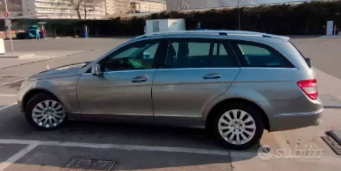 Begagnad Mercedes C220 170 HK (125 kW) 2010 Kombi