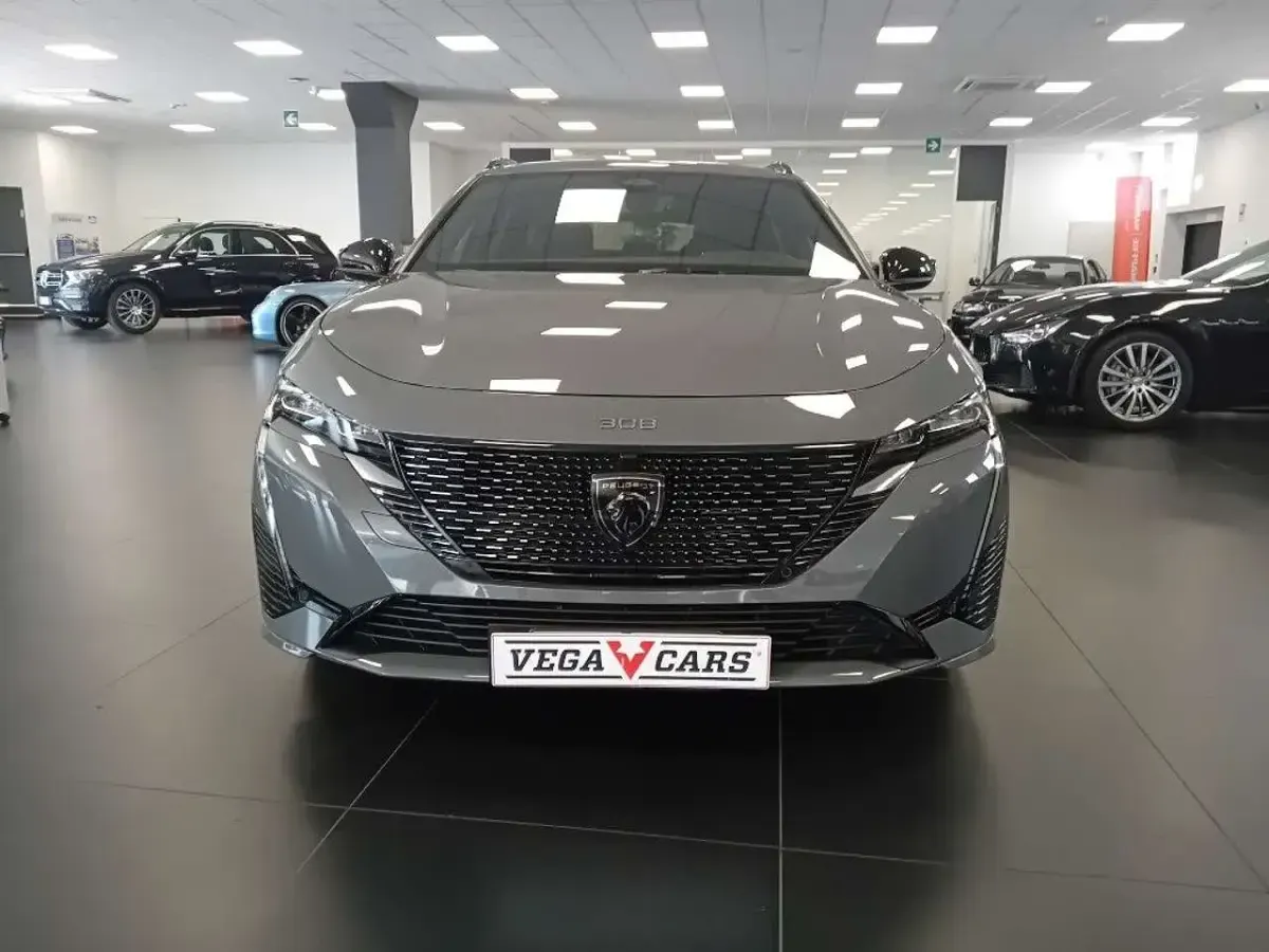 Usata Peugeot 308 GT 131 CV (96 kW) 2024 Grigio scuro Station wagon