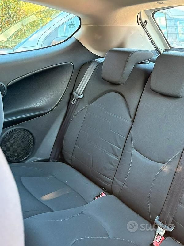 Usata Alfa Romeo MiTo 95 CV (69 kW) 2011 Bianco Utilitaria