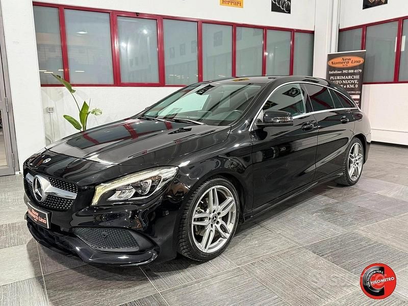 Usata Mercedes CLA200 136 CV (100 kW) 2018 Nero Station wagon