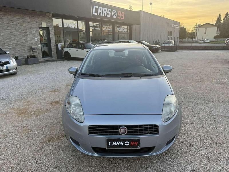 Usata Fiat Grande Punto Dynamic 75 CV (55 kW) 2008 Argento Utilitaria