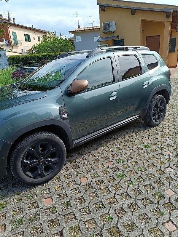Usata Dacia Duster Extreme 116 CV (85 kW) 2024 Verde SUV
