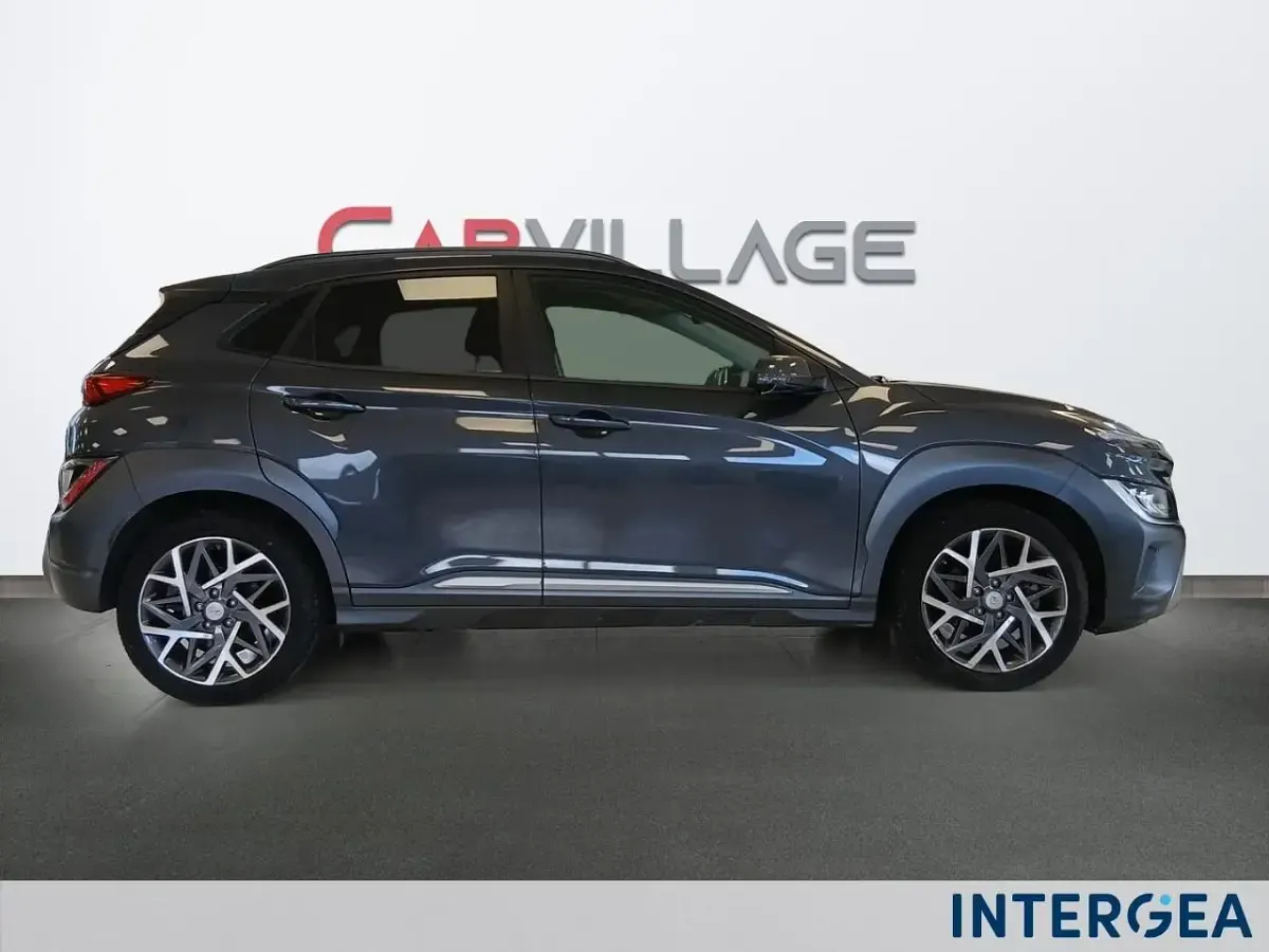 Gebraucht Hyundai Kona 105 PS (77 kW) 2022 Grau SUV