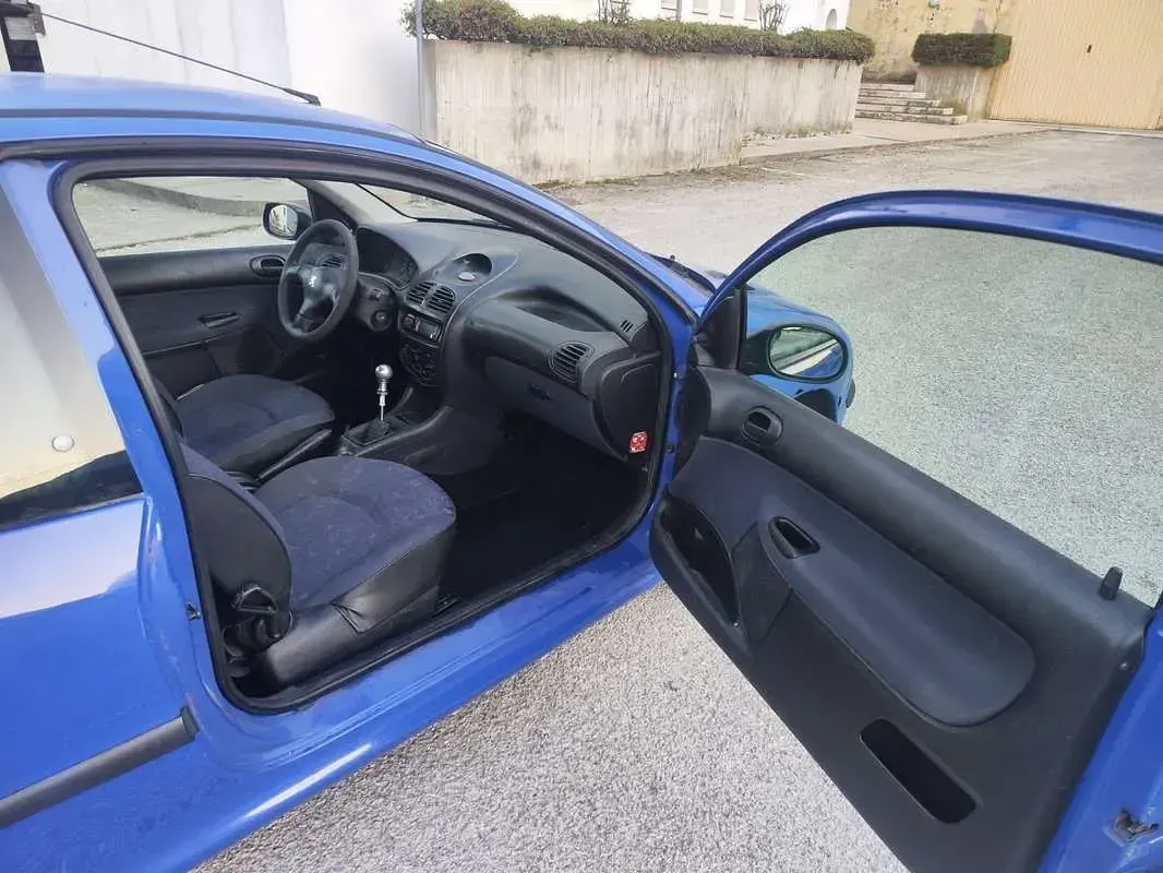 Usata Peugeot 206 60 CV (44 kW) 2001 Berlina
