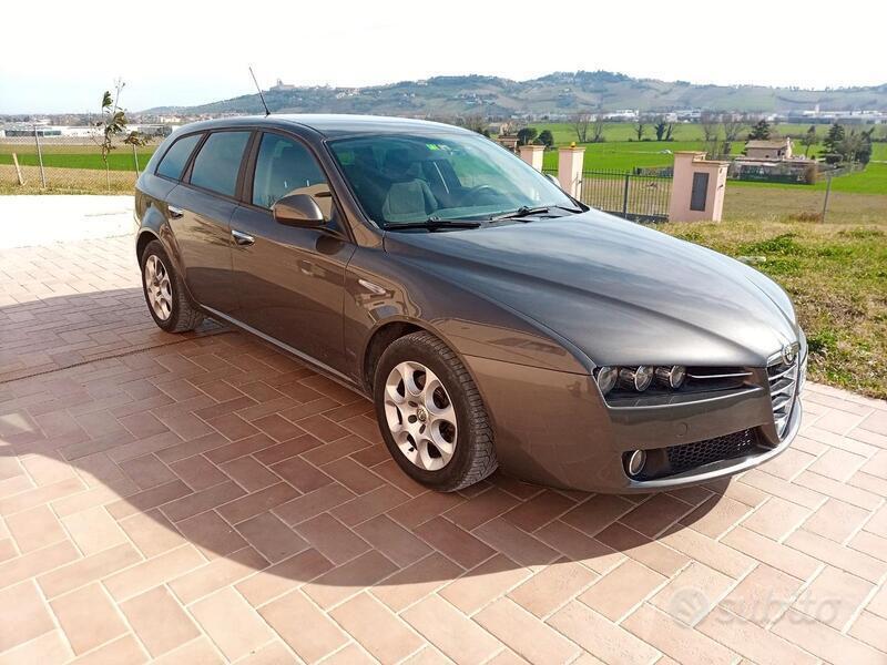 Alfa Romeo 159 GPL usata - AutoUncle