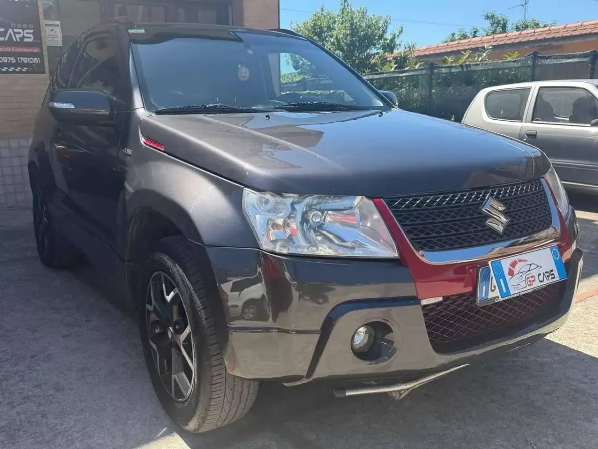 Usata Suzuki Grand Vitara 129 CV (94 kW) 2011 Grigio SUV