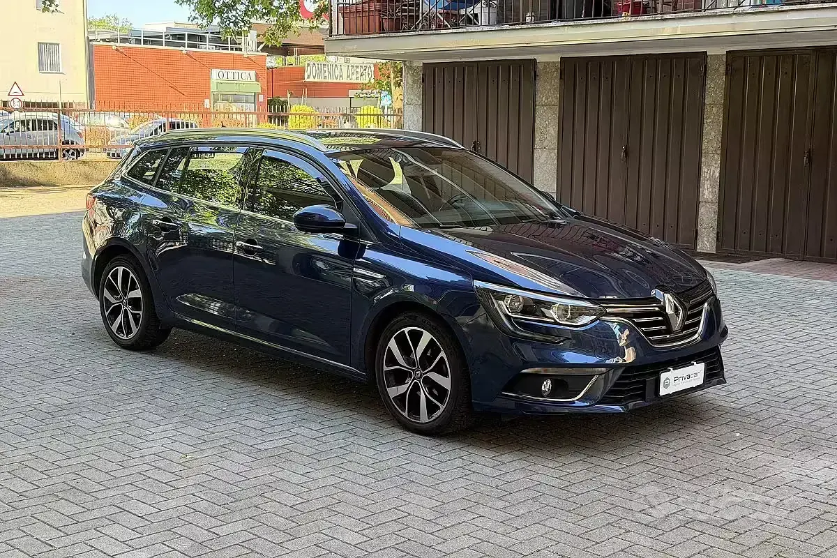 Usata Renault Mégane GrandTour 116 CV (85 kW) 2019 Blu Station wagon