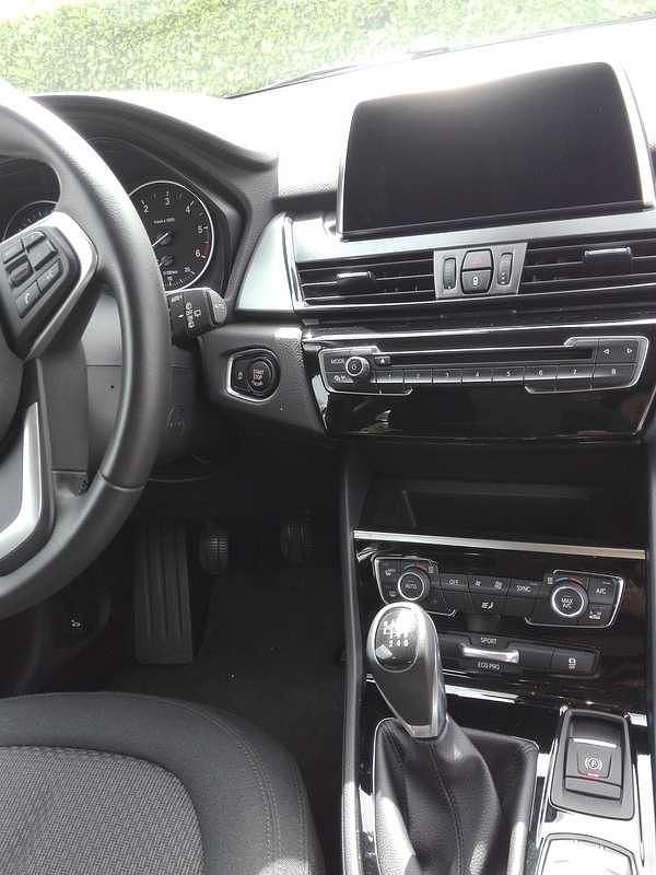 Usata BMW 216 Active Tourer Advantage 116 CV (85 kW) 2018 Bianco Monovolume