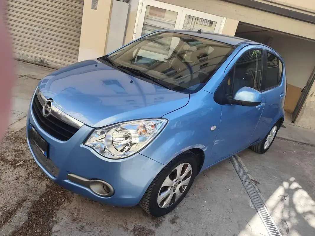 Usata Opel Agila Enjoy 90 CV (66 kW) 2009 Blu/azzurro Utilitaria