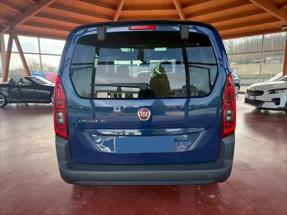 Usata Fiat e-Doblò Launch Edition 56 kW (77 CV) 2023 Blu Monovolume