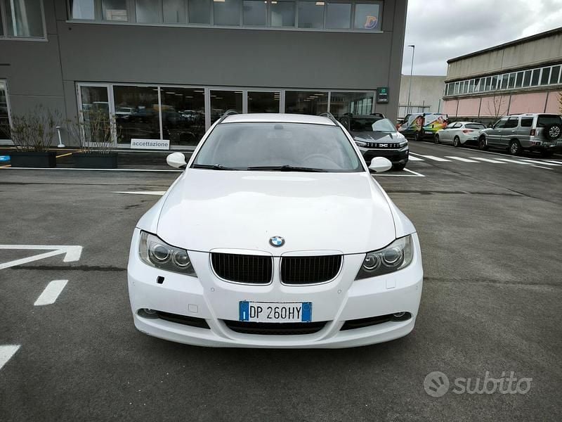 Usata BMW 320 177 CV (130 kW) 2008 Bianco Station wagon
