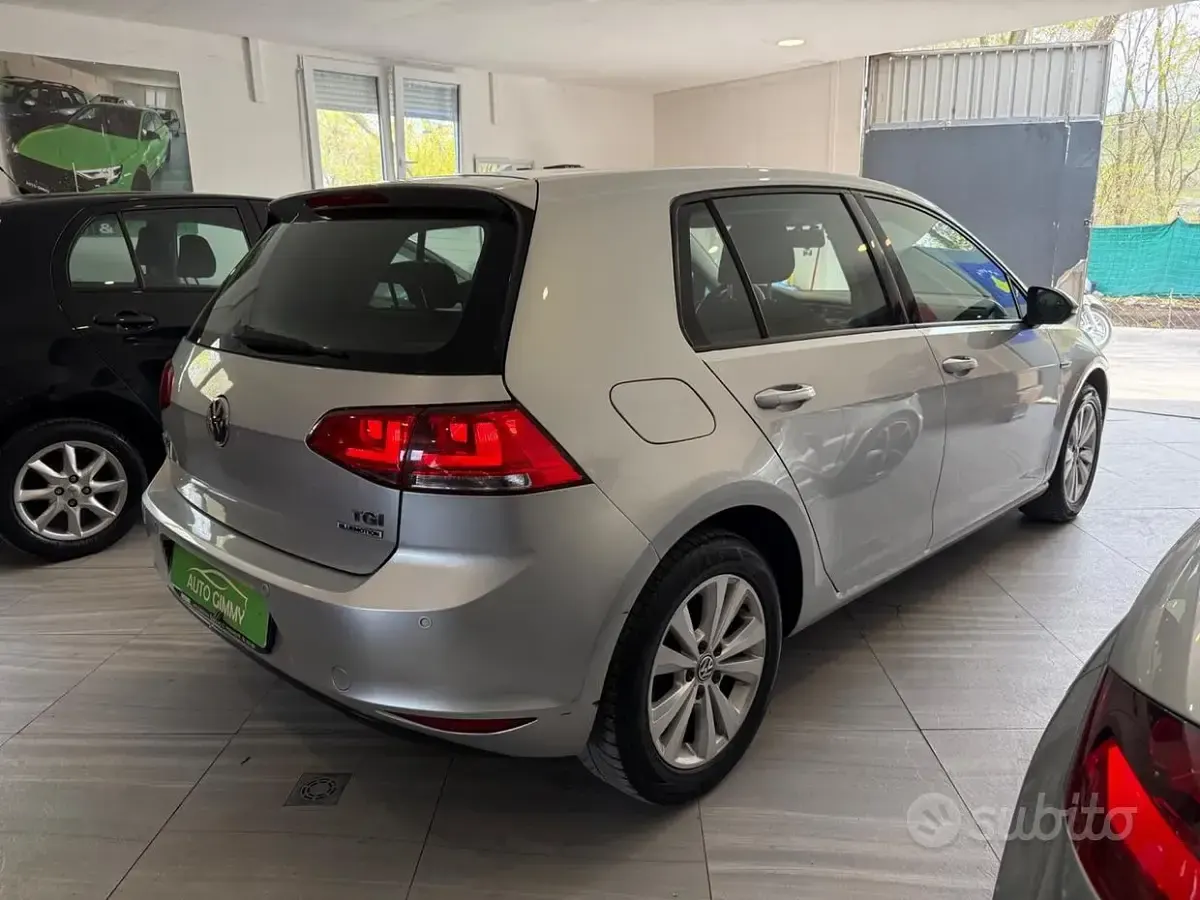 Usata VW Golf VII 110 CV (80 kW) 2016 Grigio Berlina