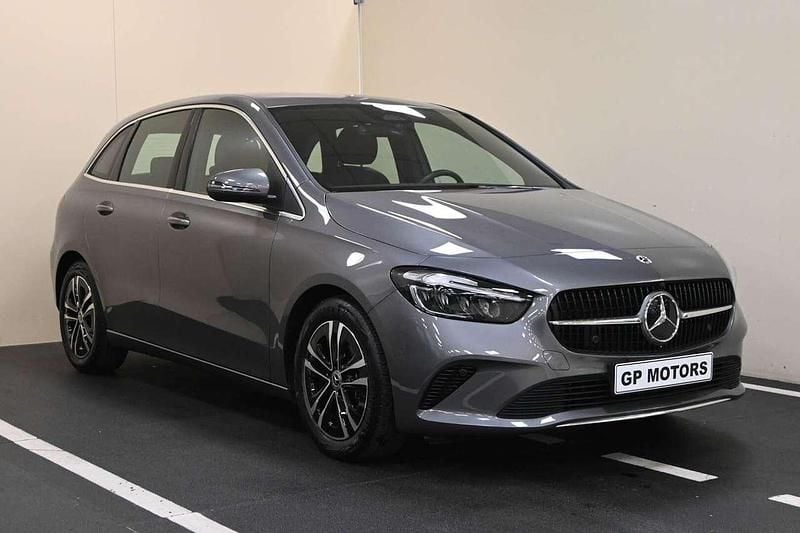 Grigio Usata 2025 Mercedes B180 Advanced Monovolume | 32.900 € (Buon prezzo) - Immagine 1/4
