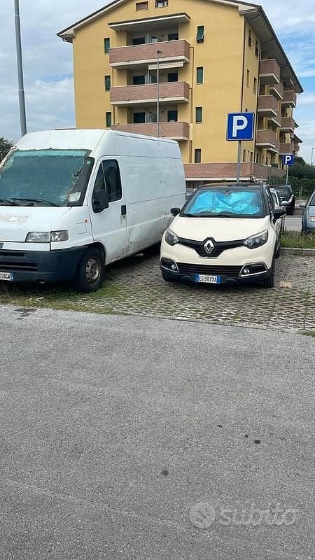 Usata Renault Captur 90 CV (66 kW) 2013 Bianco SUV
