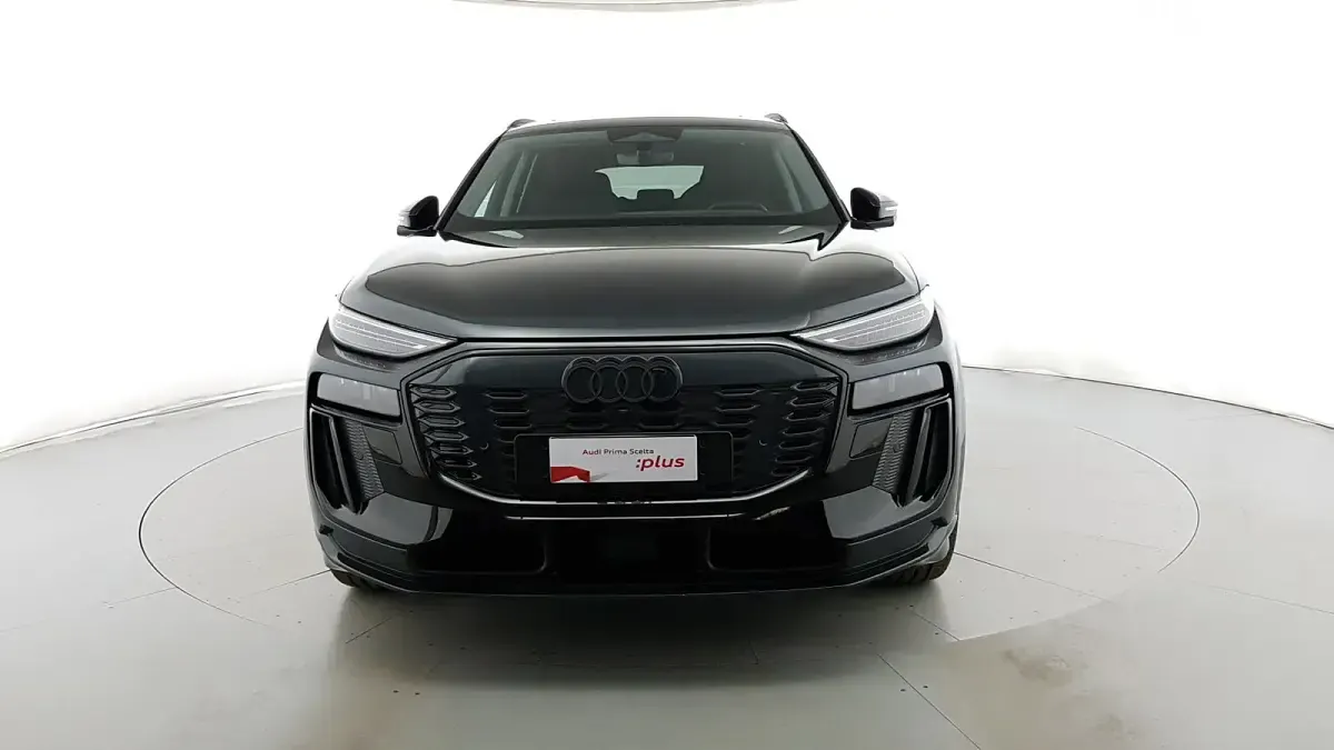 Usata Audi Q6 e-tron S-Line 284 kW (387 CV) 2025 Grigio manhattan SUV