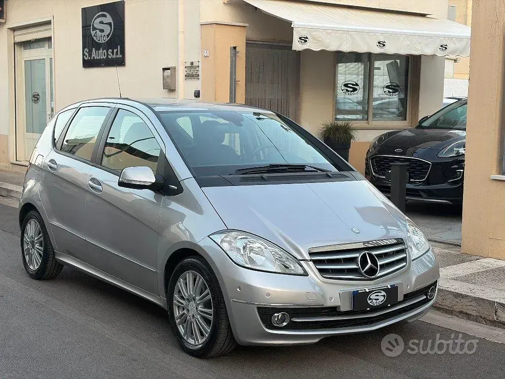 Usata Mercedes A180 Elegance 109 CV (80 kW) 2009 Berlina