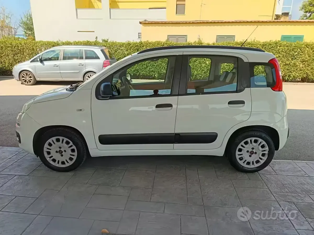 Usata Fiat Panda Easy 69 CV (50 kW) 2013 Bianco Utilitaria