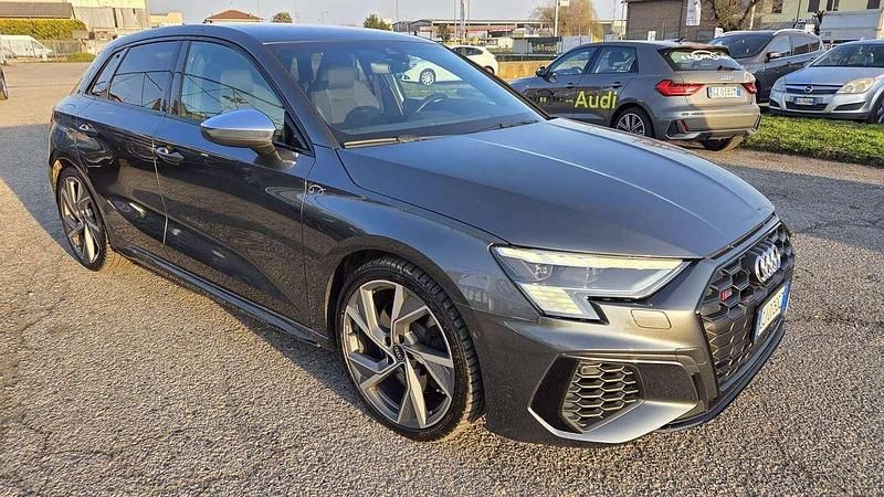 Usata Audi S3 Ambiente 310 CV (228 kW) 2022 Grigio daytona Berlina