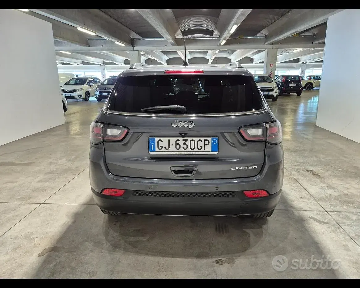 Usata Jeep Compass 131 CV (96 kW) 2022 Grigio SUV