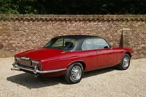 Usata Jaguar XJ6 172 CV (126 kW) 1976 Rosso Berlina