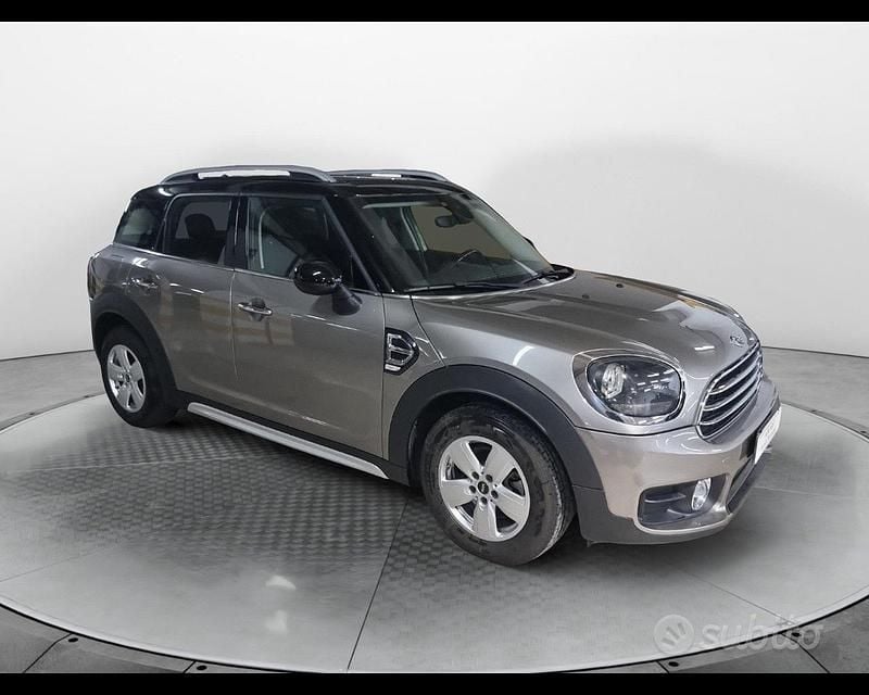 Usata Mini Cooper D Countryman Business 150 CV (110 kW) 2018 Melting silver SUV
