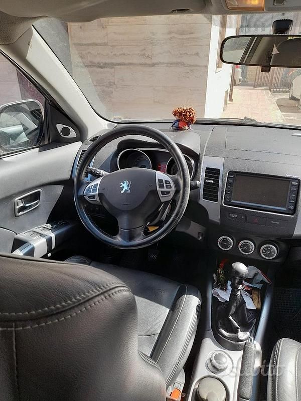 Gebraucht Peugeot 4007 156 PS (114 kW) 2007 Grau SUV