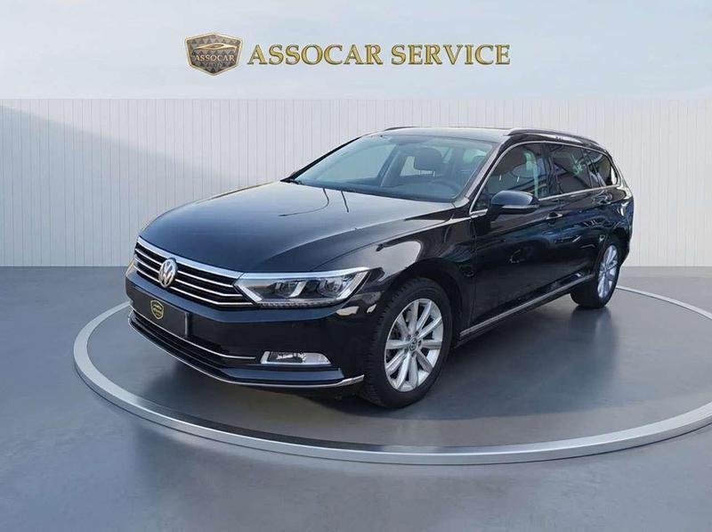 Usata VW Passat Executive 150 CV (110 kW) 2019 Blu/azzurro Station wagon