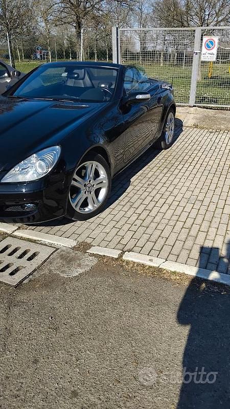 Usata Mercedes SLK200 163 CV (119 kW) 2006 Nero Cabrio