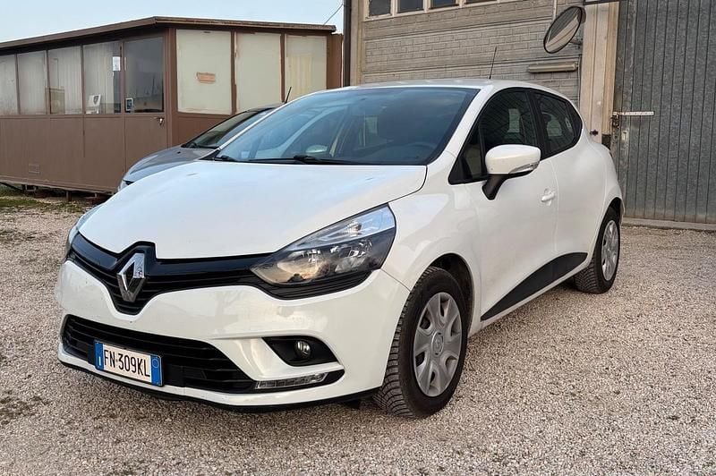 Usata Renault Clio IV 90 CV (66 kW) 2018 Bianco Berlina