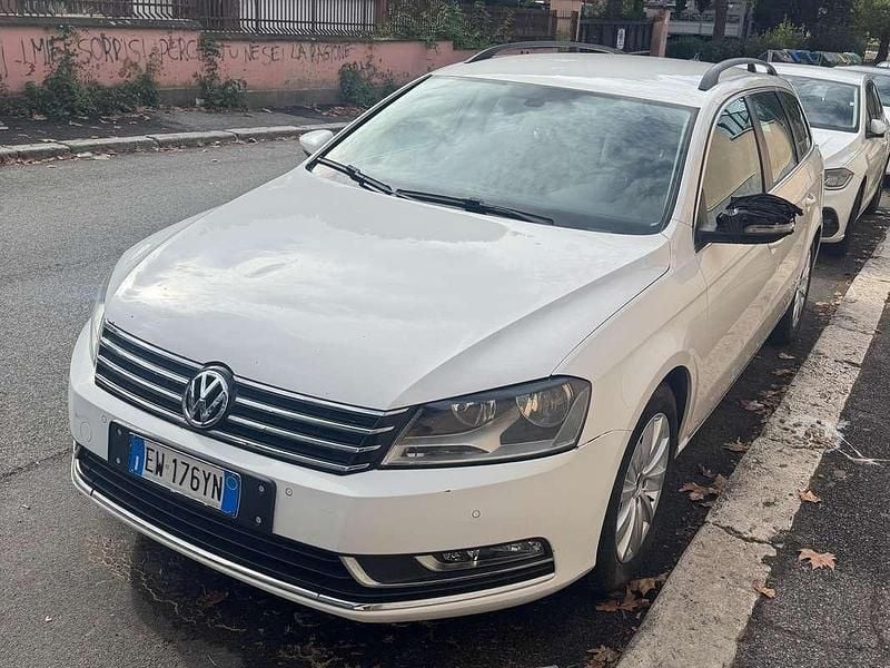 Bianco Usata 2014 VW Passat Comfortline Station wagon | 5800 € (Super prezzo) - Immagine 1/4