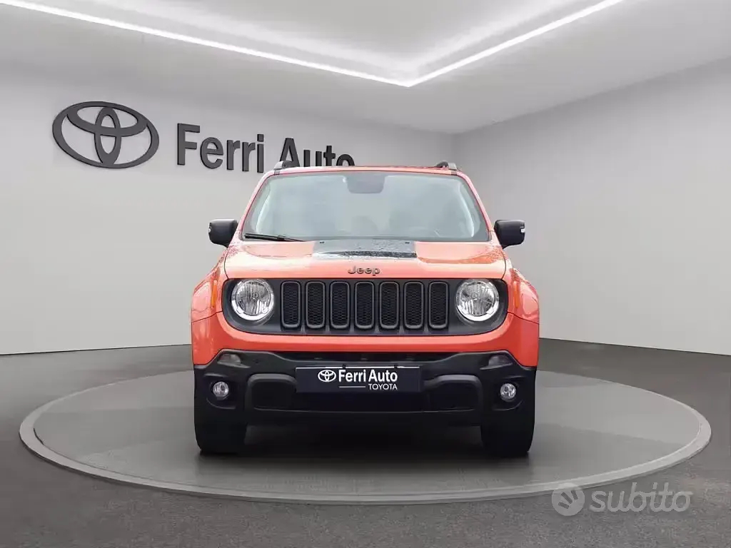 Usata Jeep Renegade Trailhawk 170 CV (125 kW) 2018 Rosso SUV