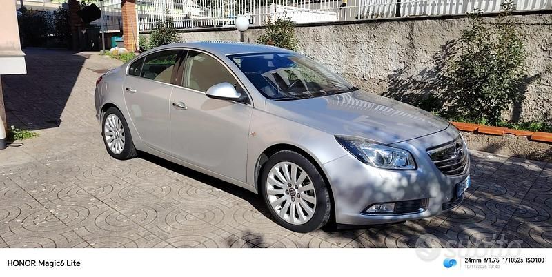 Usata Opel Insignia 180 CV (132 kW) 2009 Grigio Berlina