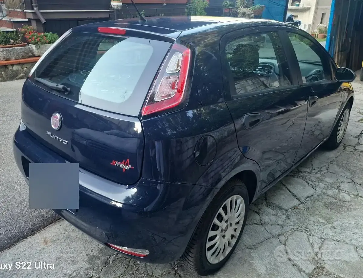 Usata Fiat Punto Evo Street 75 CV (55 kW) 2014 Bluazzurro Utilitaria