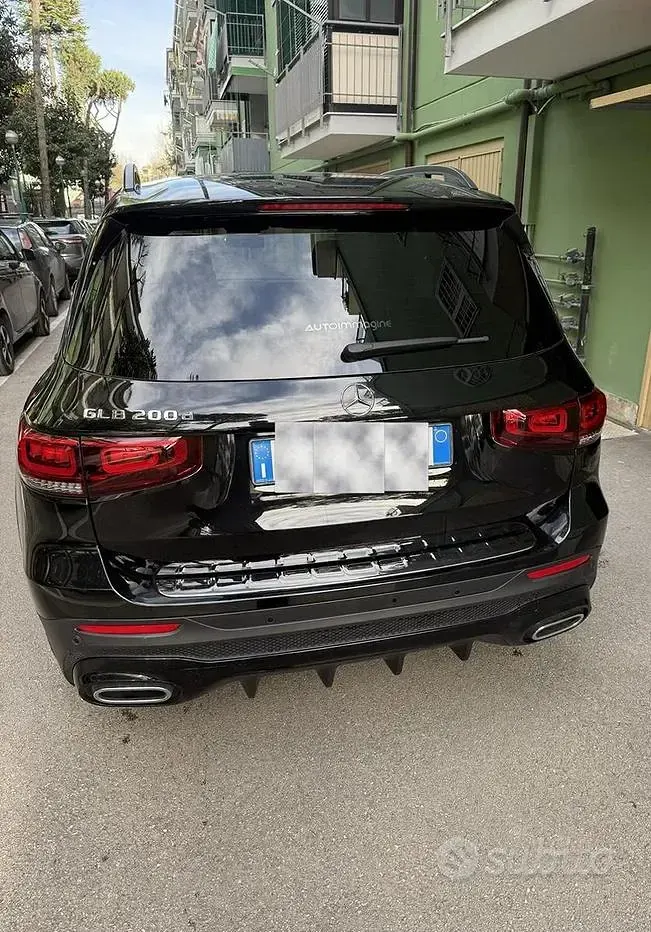 Usata Mercedes GLB200 AMG line 163 CV (119 kW) 2023 SUV