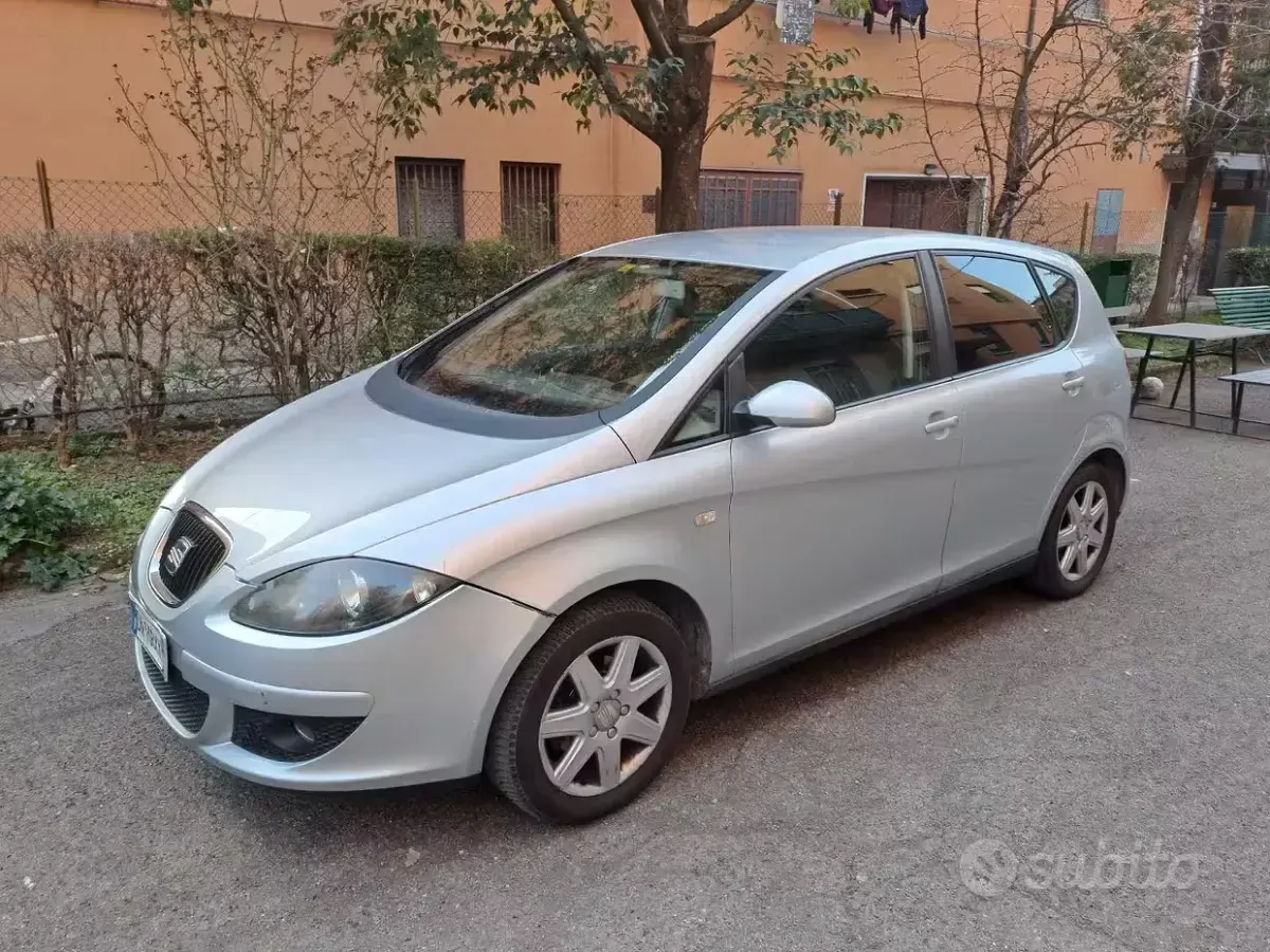 Usata Seat Altea 102 CV (75 kW) 2008 Grigio Monovolume