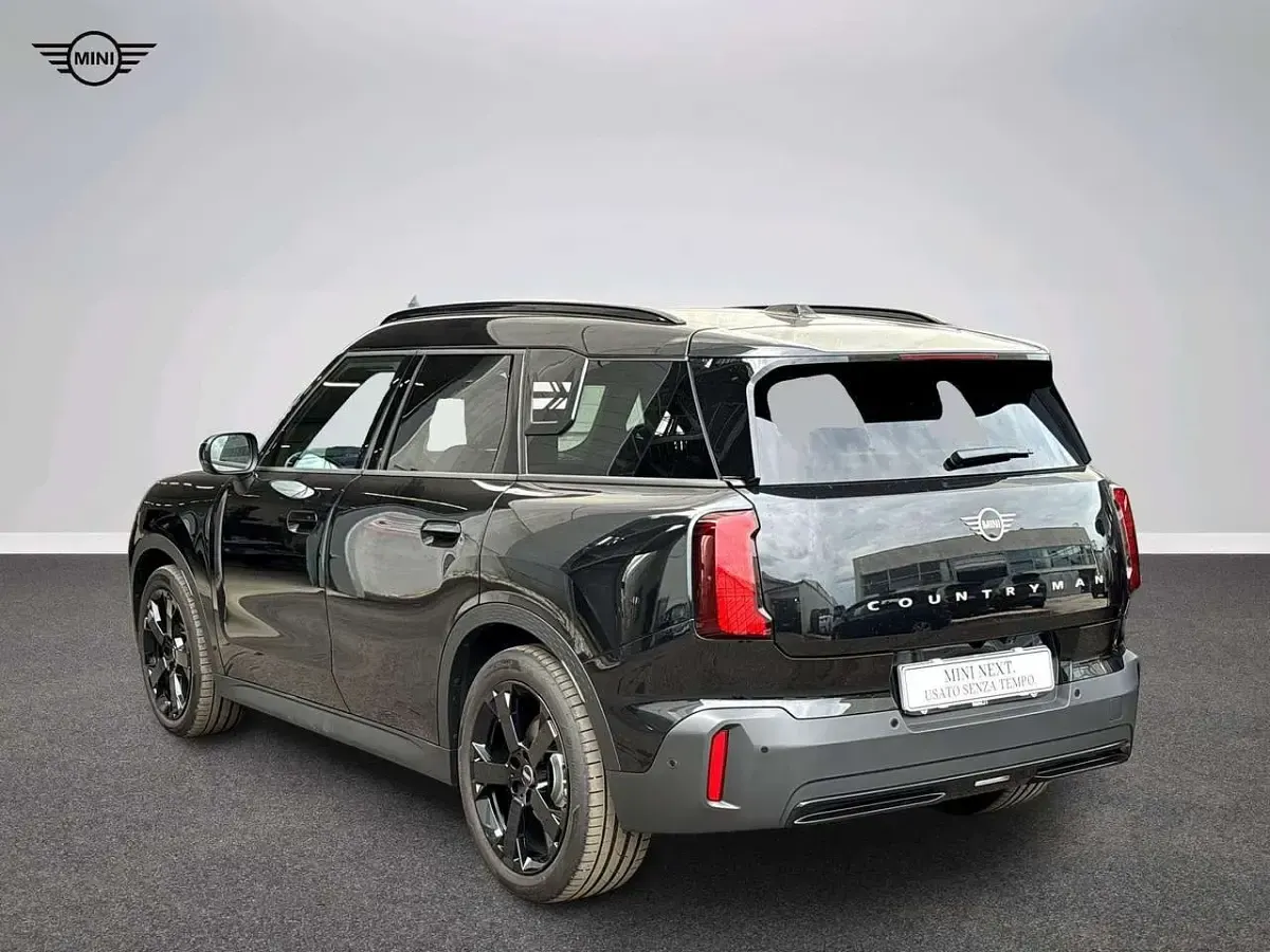 Usata Mini Countryman Classic 150 kW (204 CV) 2026 Nero SUV