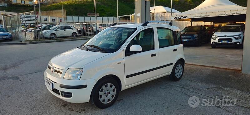 Usata Fiat Panda Dynamic 69 CV (50 kW) 2011 Bianco Utilitaria