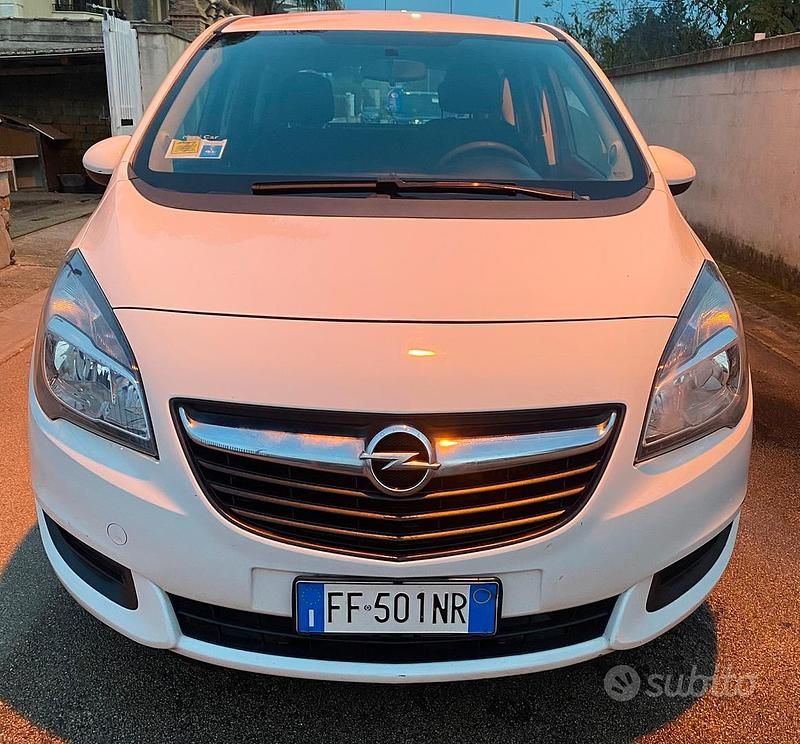 Bianco Usata 2016 Opel Meriva Monovolume | 3800 € (Ottimo prezzo) - Immagine 1/4