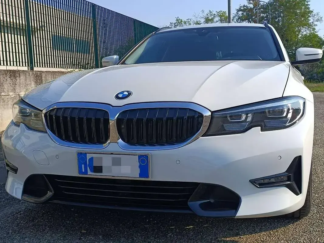 Usata BMW 320 Sport Line 190 CV (139 kW) 2020 Bianco Station wagon
