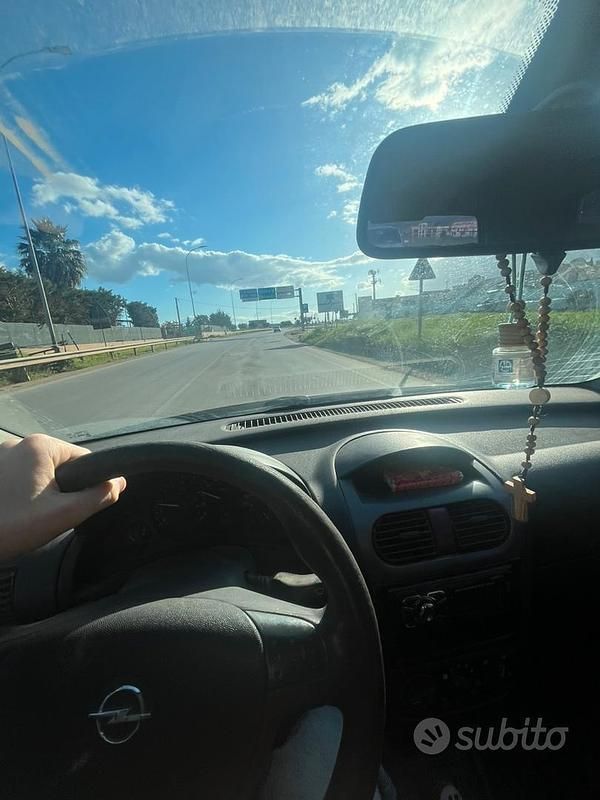 Usata Opel Corsa 2003 Grigio Berlina