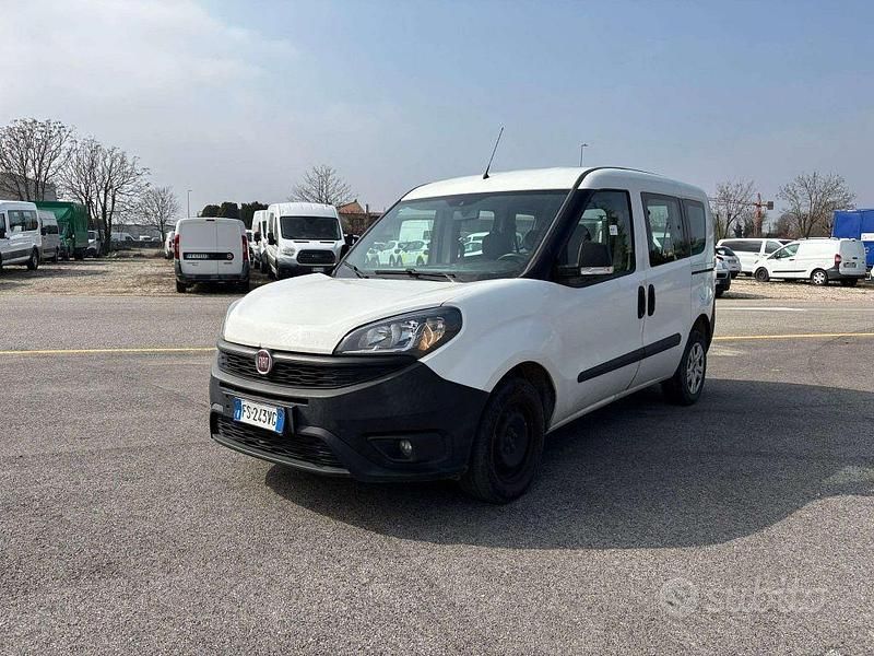 Usata Fiat Doblò 95 CV (69 kW) 2018 Bianco Monovolume